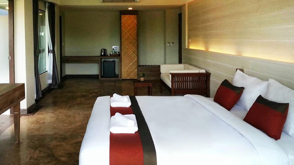 B2 Mae Hong Son Premier Hotel Екстериор снимка