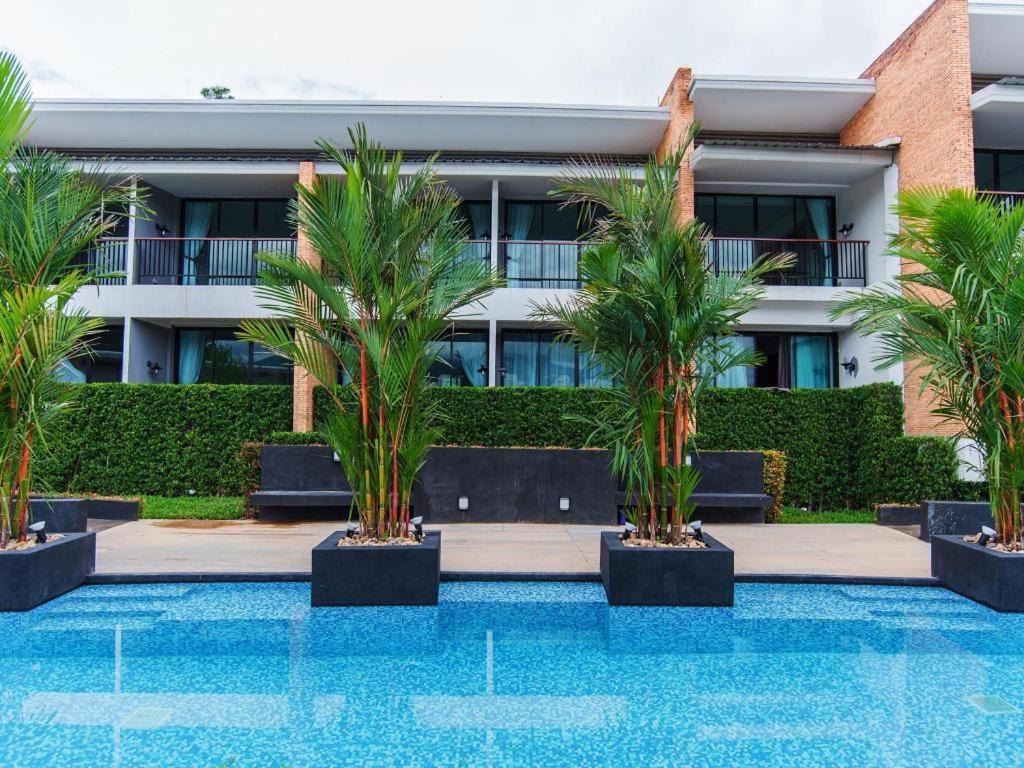 B2 Mae Hong Son Premier Hotel Екстериор снимка