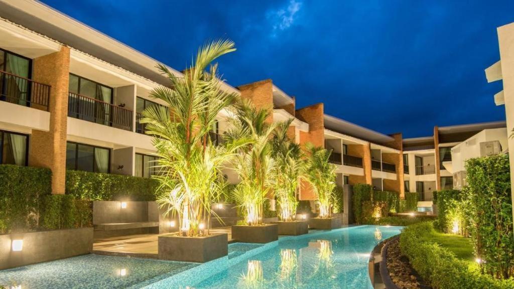 B2 Mae Hong Son Premier Hotel Екстериор снимка