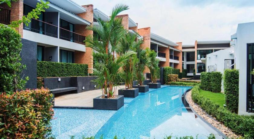 B2 Mae Hong Son Premier Hotel Екстериор снимка