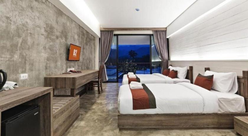 B2 Mae Hong Son Premier Hotel Екстериор снимка