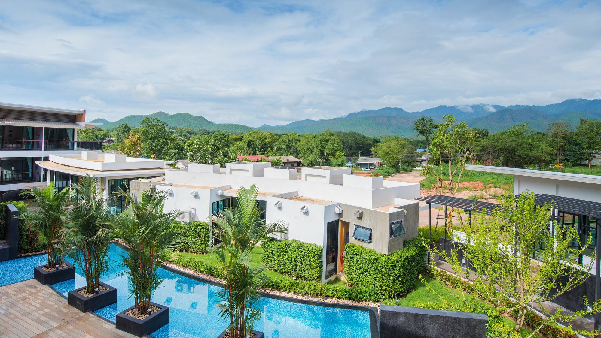 B2 Mae Hong Son Premier Hotel Екстериор снимка
