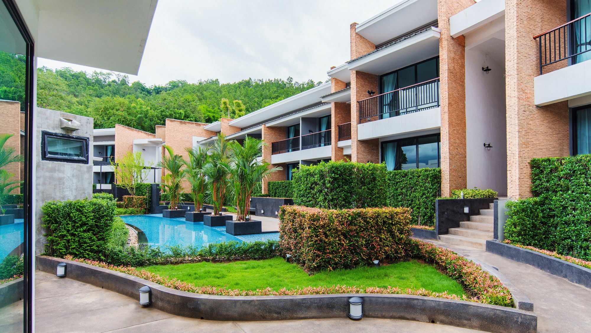 B2 Mae Hong Son Premier Hotel Екстериор снимка